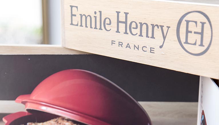 <i>Emile Henry</i><span>Cookware</span>